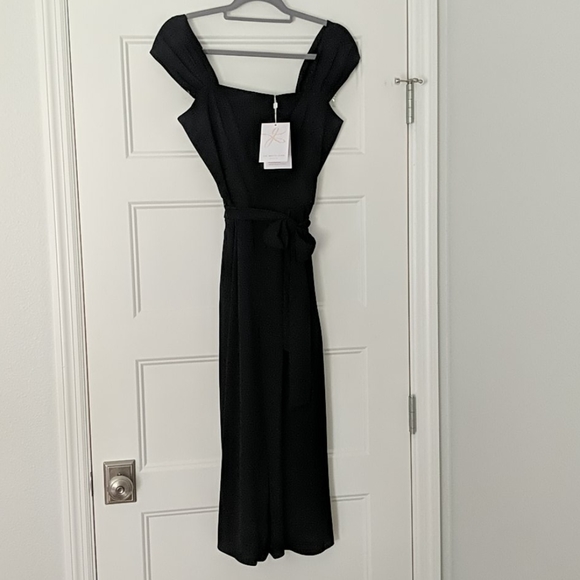 Gal Meets Glam - Veronica Black Jumpsuit/Romper - Picture 5 of 7